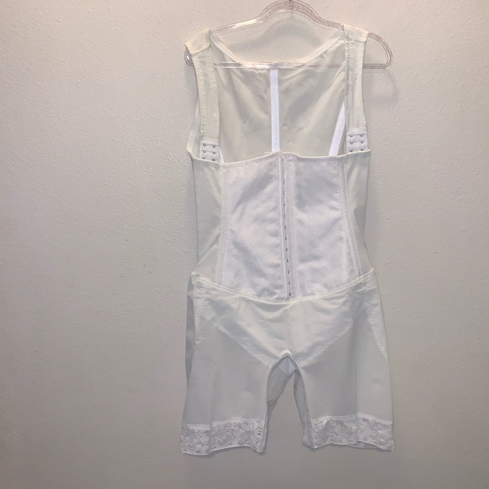 NWT Ardyss Lycra Body Magic Body Shaper Womens 48 White BOMA-48 Lace Corset